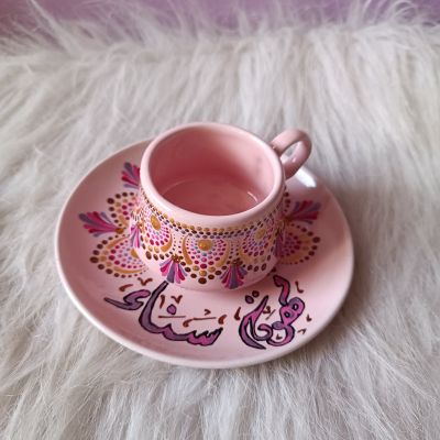 فنجان قهوه بالاسم ☕