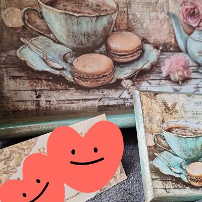 طقم صينية مع الكوسترز