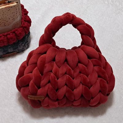 Royal burgundy velvet bag 👑