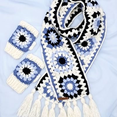 كوفية وجوانتى كروشية بمربعات جرانى 