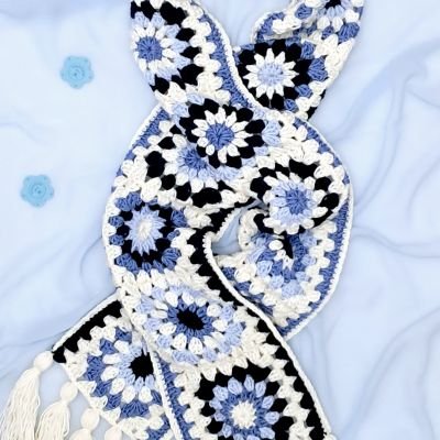 كوفية وجوانتى كروشية بمربعات جرانى 