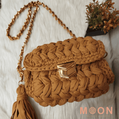 شنطه حريمي كروشيه هاند ميد أنيقه وعصريه 