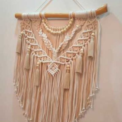 معلقه حائط مكرمية