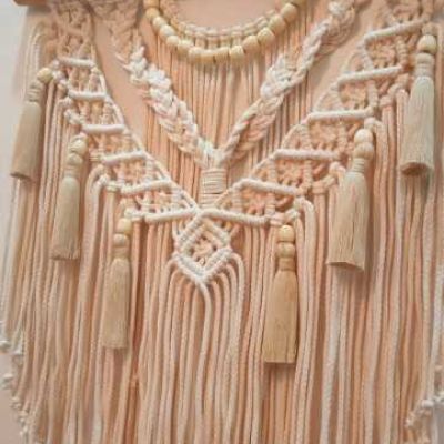 معلقه حائط مكرمية