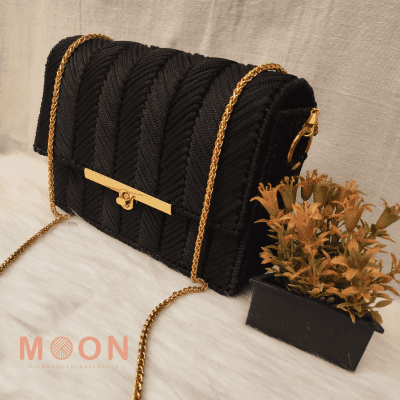 Stylish women's Canva bag 