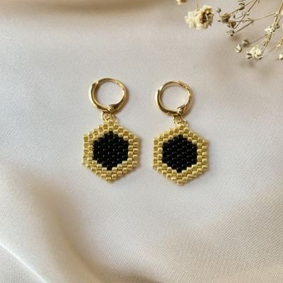 حلق مطرز كلاسيكى