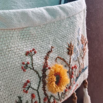 جيوب لحفظ اجهزه التلفاز واشياء كثير 