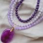 An agate necklace