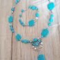 عقد من الخرز الفيروز و انسياله 